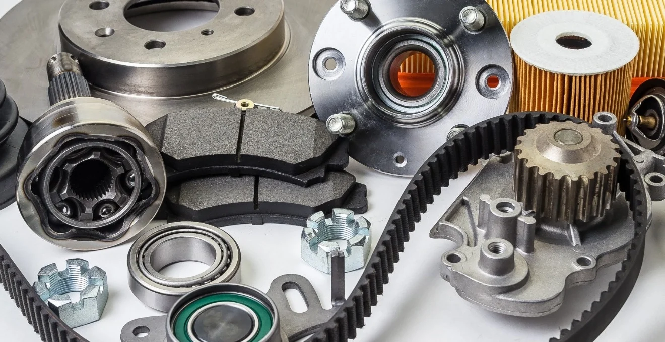 pieces-detachees-d-origine-ou-adaptables-ce-que-votre-assurance-auto-en-dit